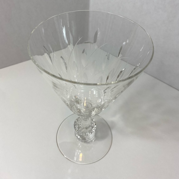 Duncan & Miller Willow Crystal Wine Glasses - Picture 4 of 9